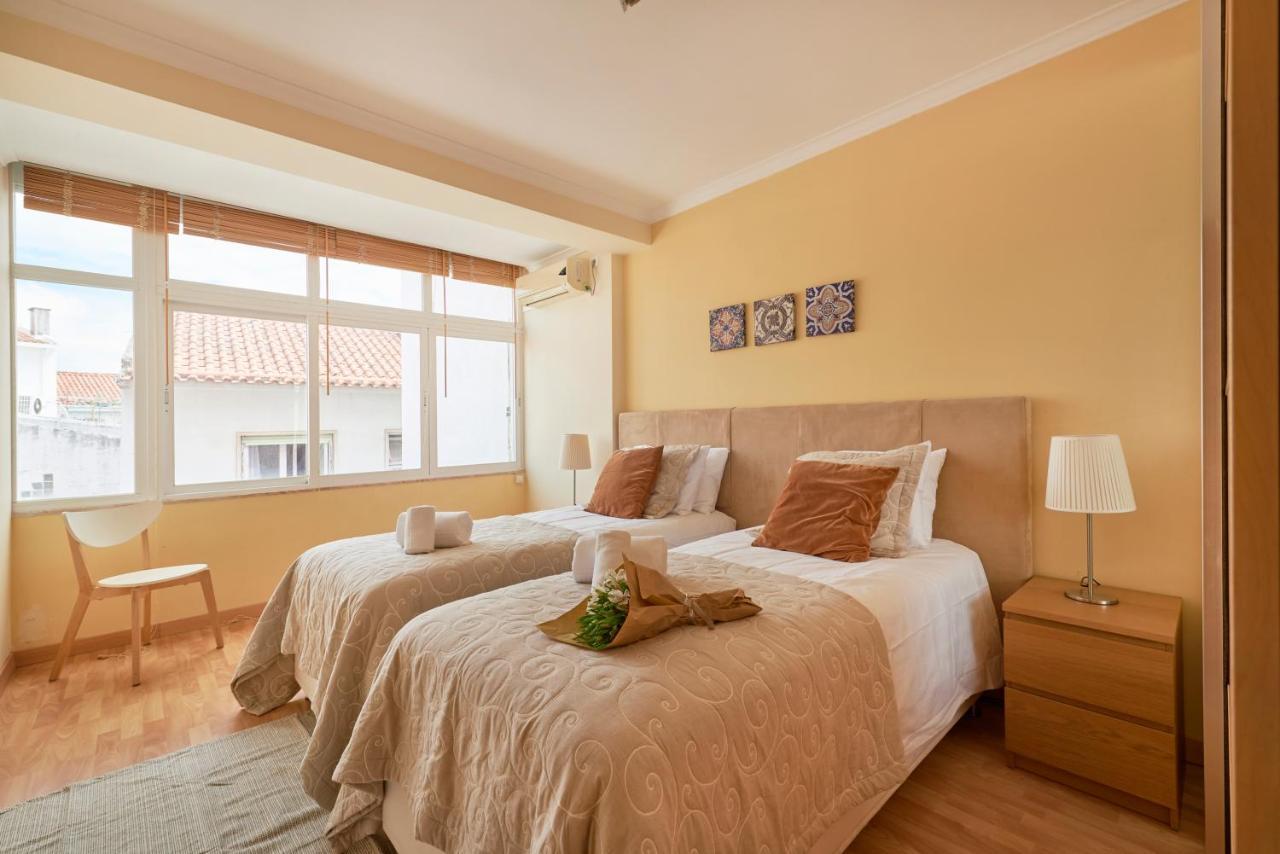Apartament Near The Beach! Cascais! Bagian luar foto
